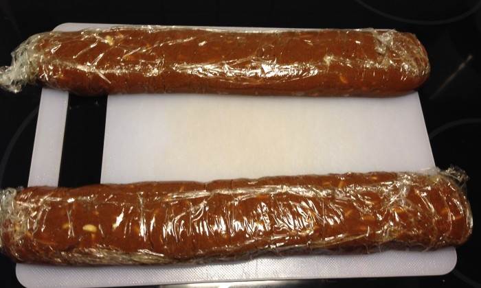 HELA REDAKTIONEN BAKAR: Monikas spröda pepparkakor