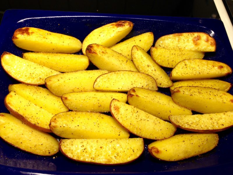 Kycklingfilé med krämig whiskysås och klyftpotatis