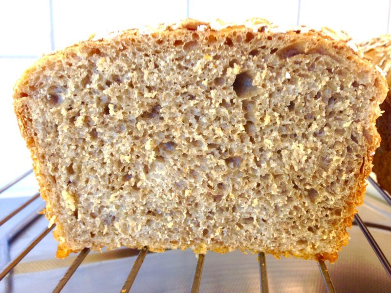 Lättbakat dinkelbröd i form