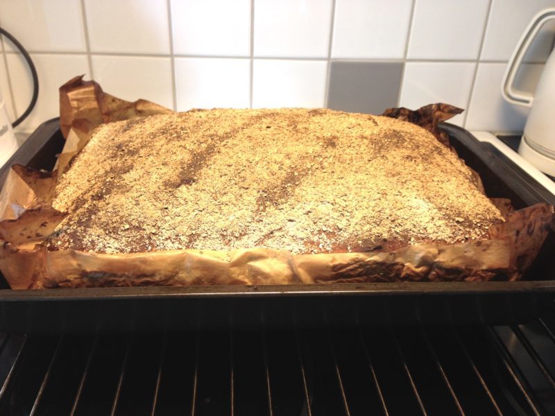 surdegsbröd i långpanna (du behöver inte ha en surdeg)