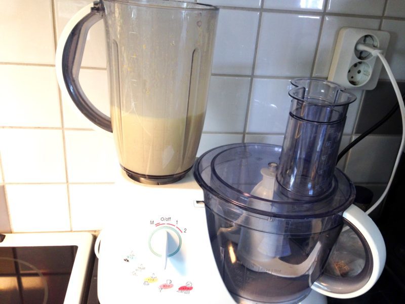 Fräsch apelsinpaj med chokladmandelbotten