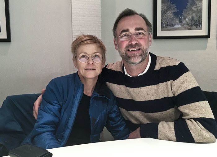 Det var Annika och Magnus, som bjöd högst på mitt hus här hemma. Det var därför de fick köpa det. I Aurignac var det min Sabrina som prutade till ett lämpligt pris för säljarna, så att husse kunde dräpa till och köpa mitt nya franska palats. Det är så det går till.